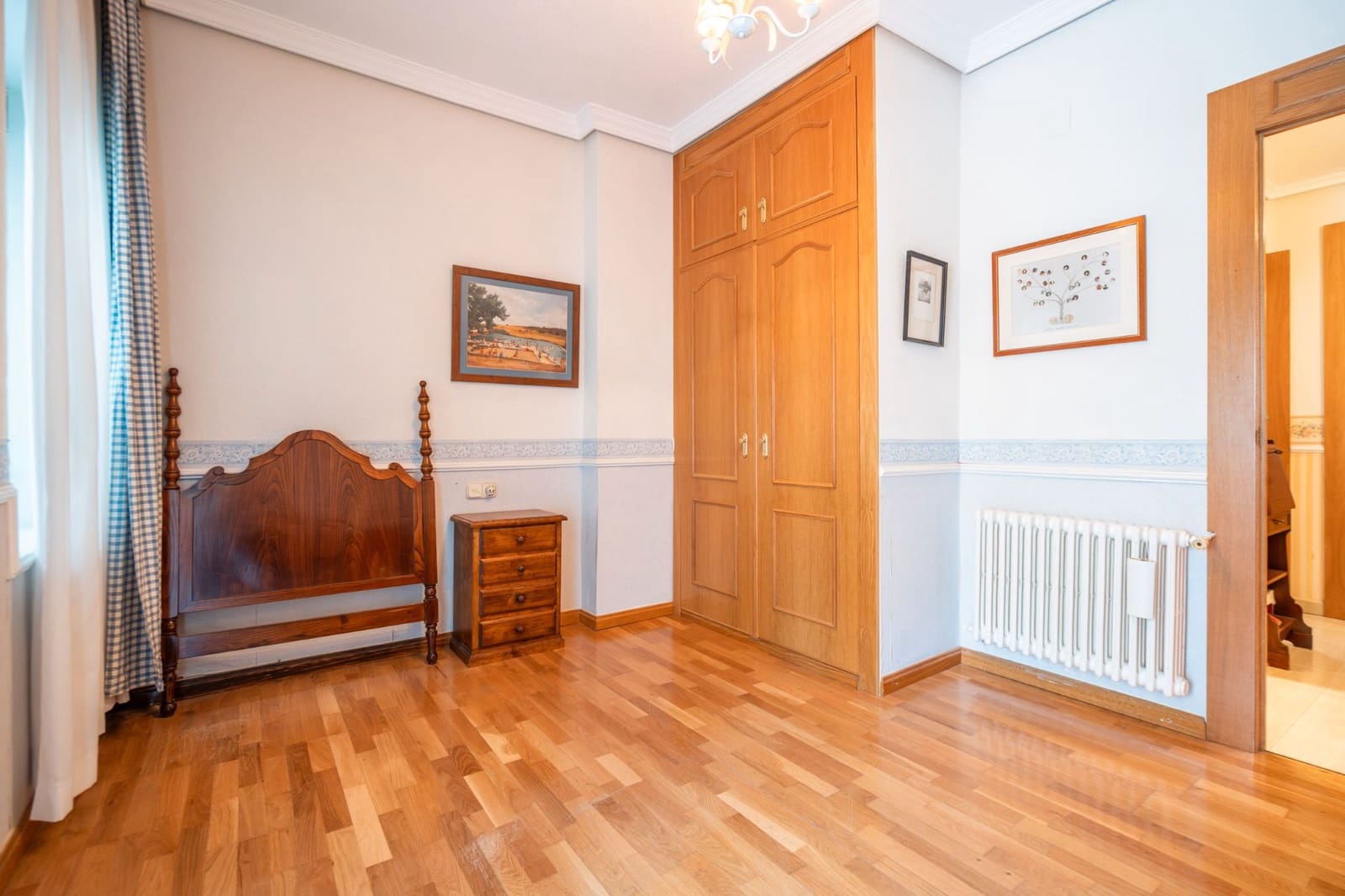 5 bedroom Flat for sale in Albacete city - € 275,000 (Ref: 9618625)