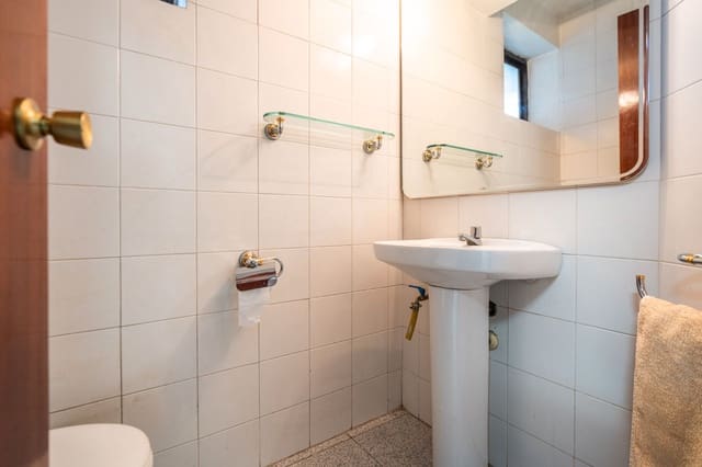 Oficina en Peñagrande, Madrid ciudad en venta - 186.000 € (Ref: 9649863)