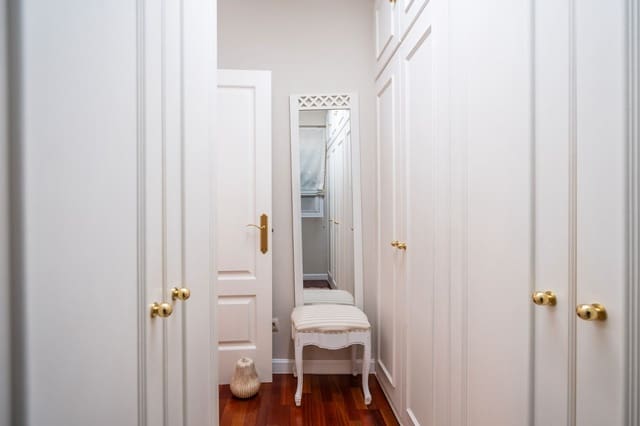 3 soveværelse Lejlighed til salg i Prosperidad, Madrid by med garage - € 930.000 (Ref: 9653024)