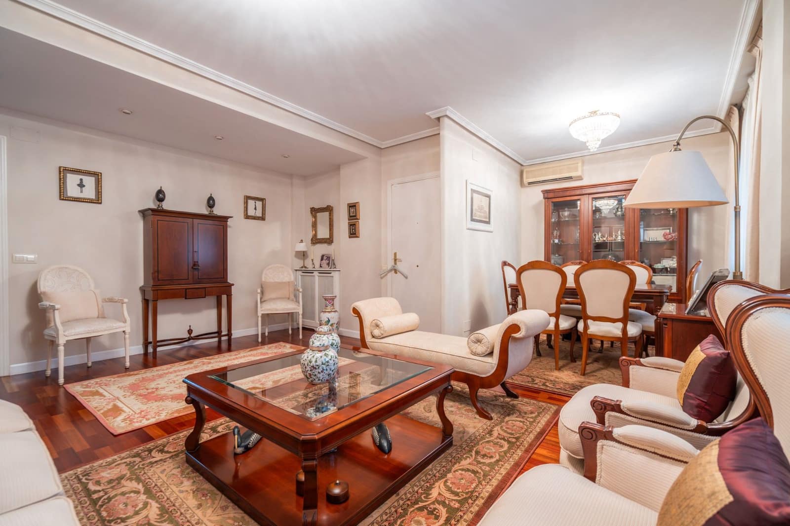 3 soveværelse Lejlighed til salg i Madrid by med garage - € 930.000 (Ref: 9653024)