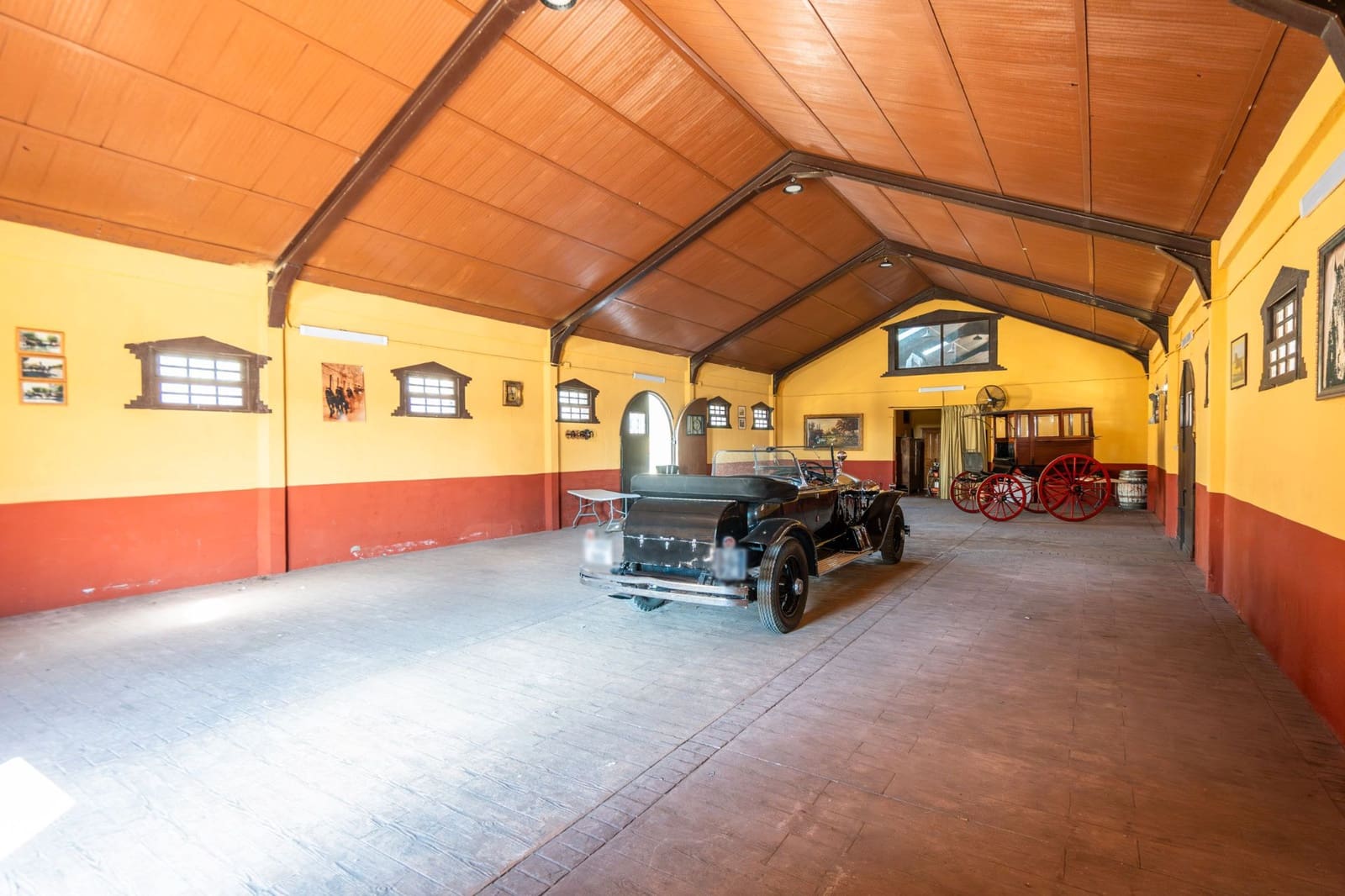 Finca/Casa Rural en Fresnedillas de la Oliva en venta - 6.000.000 € (Ref: 9691651)