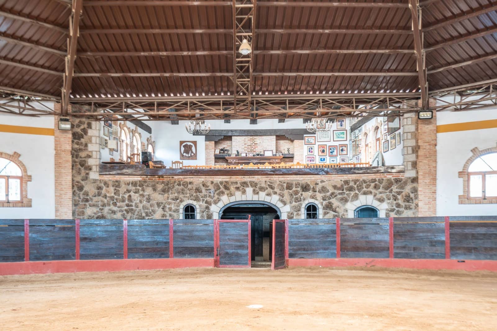 Finca/Casa Rural en Fresnedillas de la Oliva en venta - 6.000.000 € (Ref: 9691651)