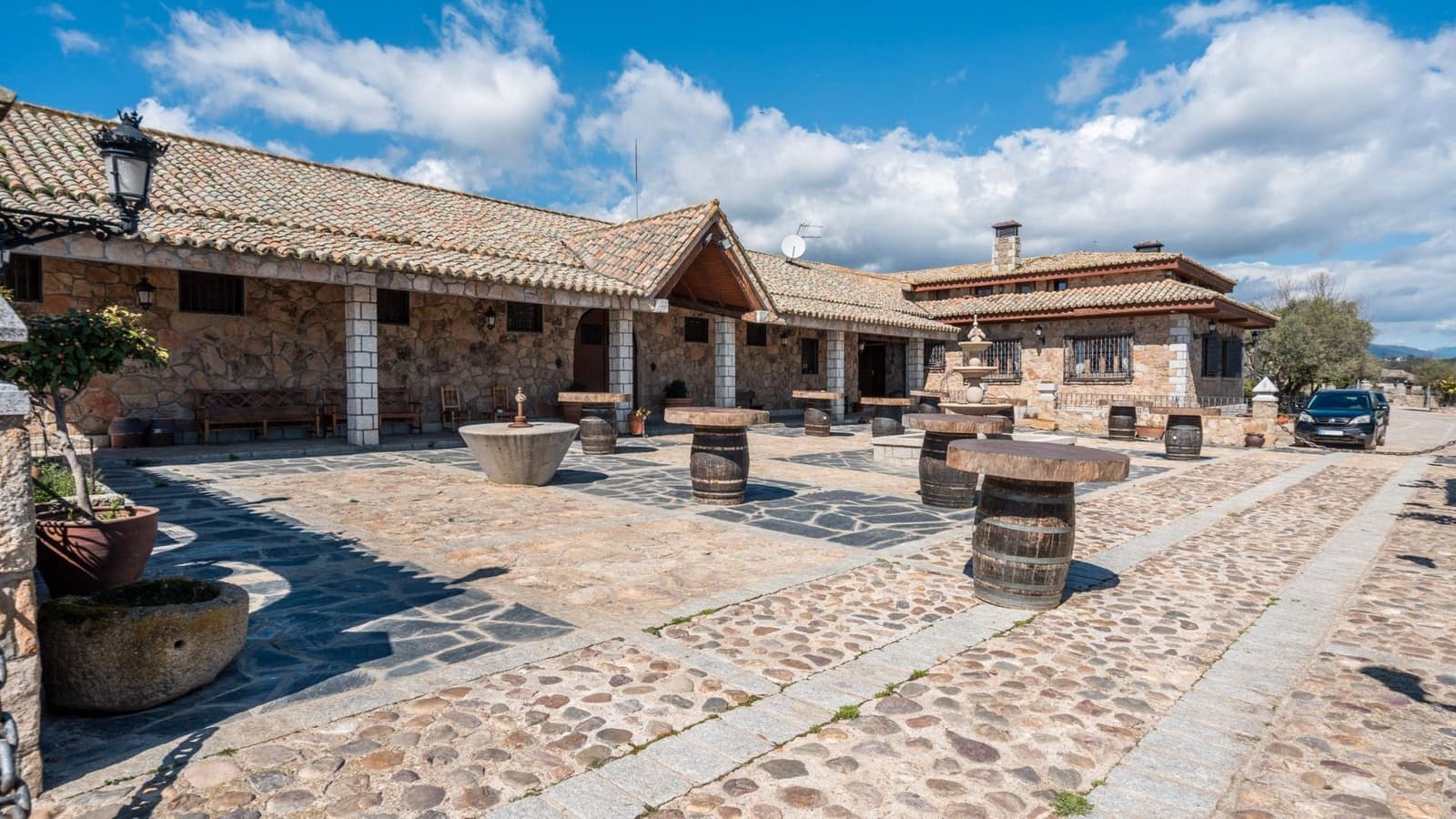 Finca/Casa Rural en Fresnedillas de la Oliva en venta - 6.000.000 € (Ref: 9691651)
