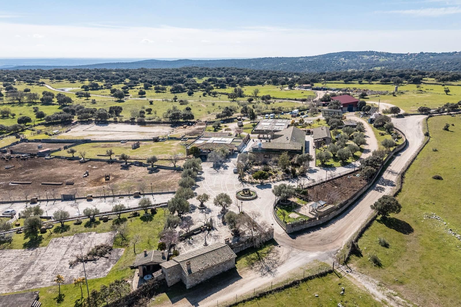 Finca/Casa Rural en Fresnedillas de la Oliva en venta - 6.000.000 € (Ref: 9691651)