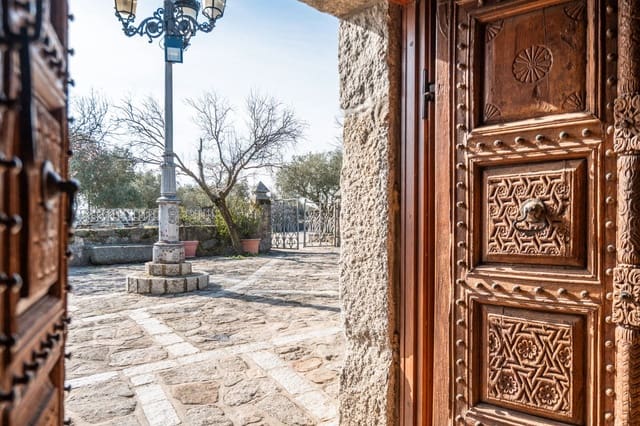 Finca/Casa Rural en Fresnedillas de la Oliva en venta - 6.000.000 € (Ref: 9691651)