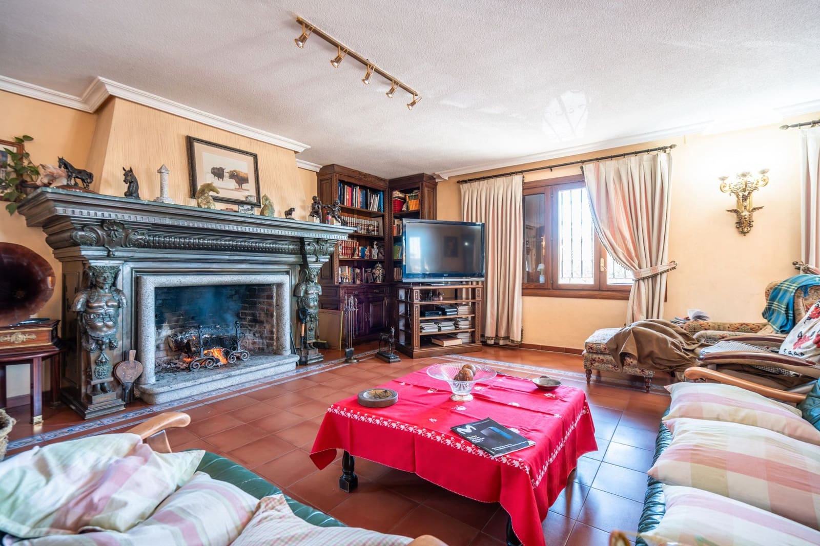 Finca/Casa Rural en Fresnedillas de la Oliva en venta - 6.000.000 € (Ref: 9691651)