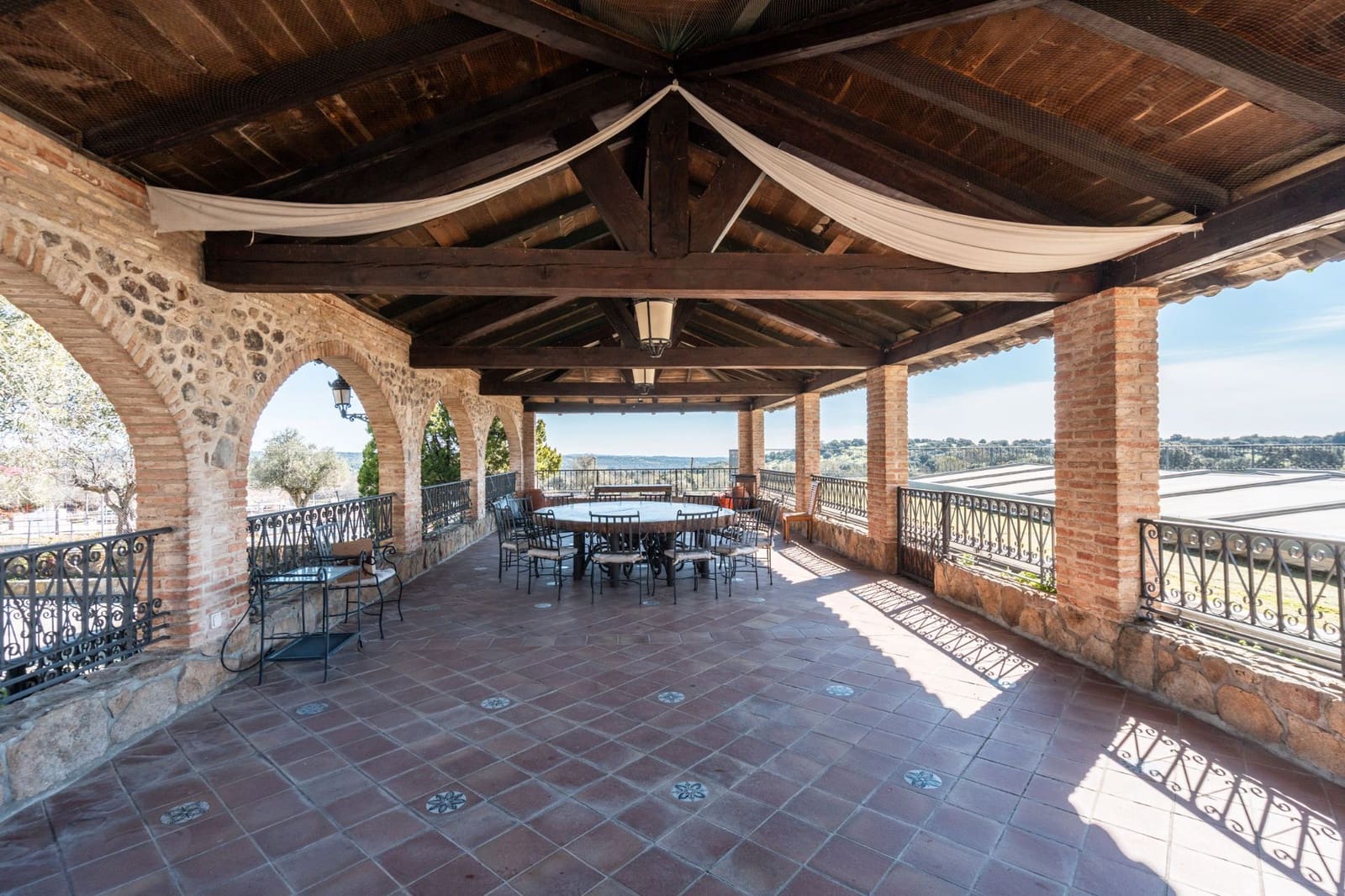 Finca/Casa Rural en Fresnedillas de la Oliva en venta - 6.000.000 € (Ref: 9691651)