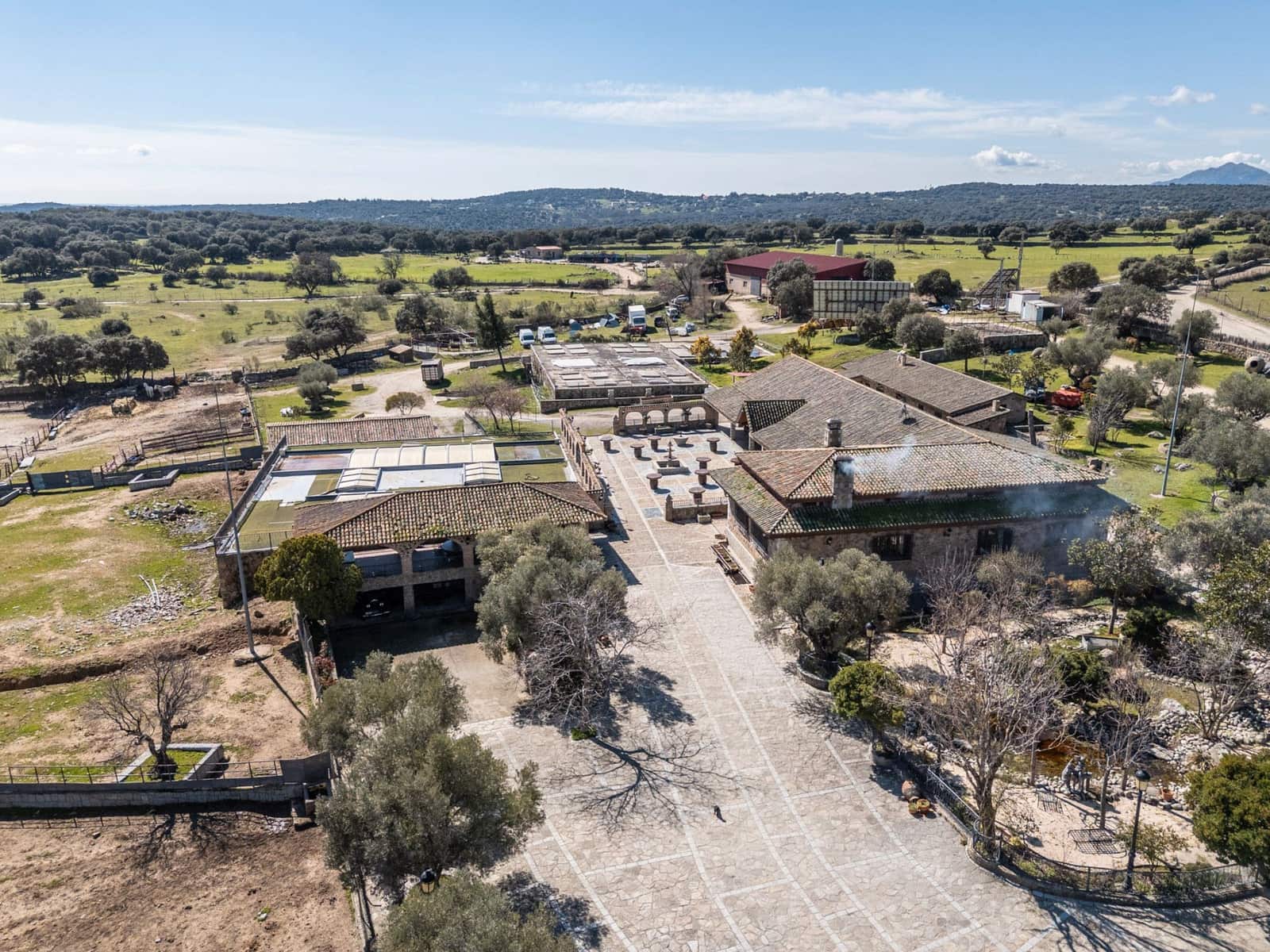 Finca/Casa Rural en Fresnedillas de la Oliva en venta - 6.000.000 € (Ref: 9691651)