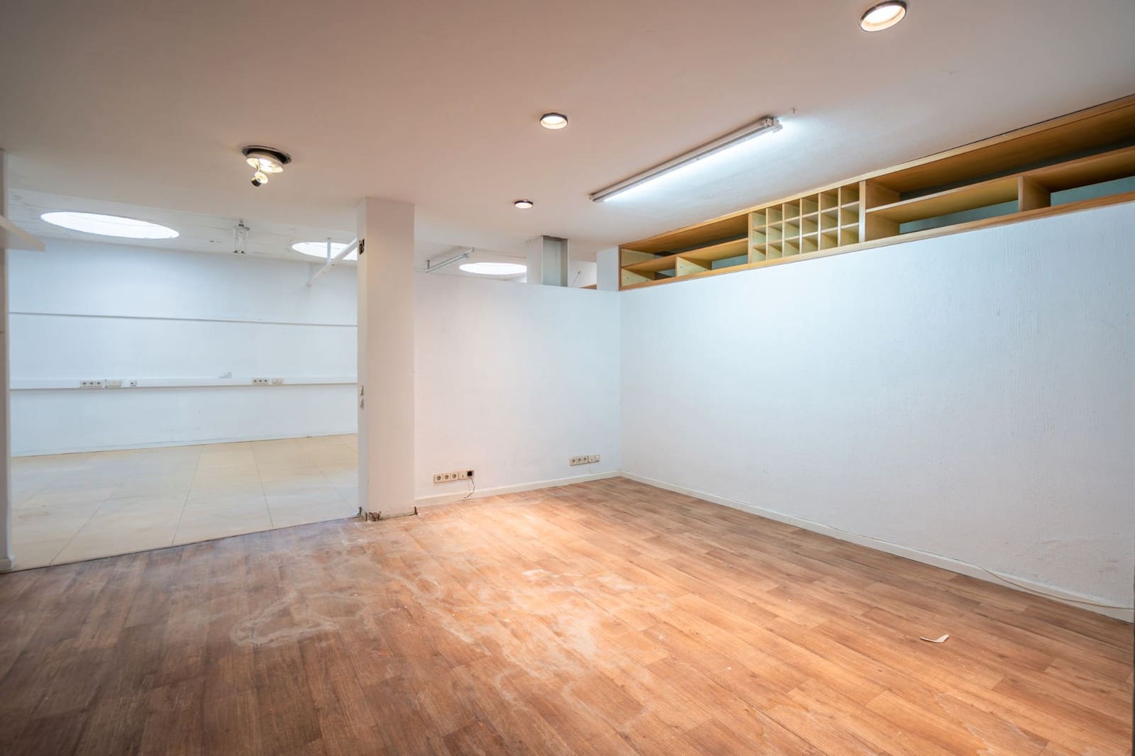 Office for sale in Madrid city - € 680,000 (Ref: 9696764)