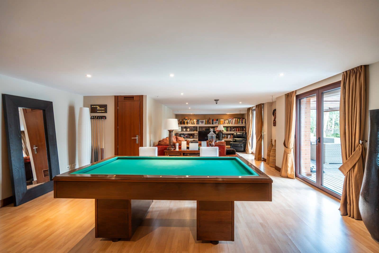 7 slaapkamer Villa te koop in Las Rozas de Madrid met zwembad garage - € 2.900.000 (Ref: 9696891)