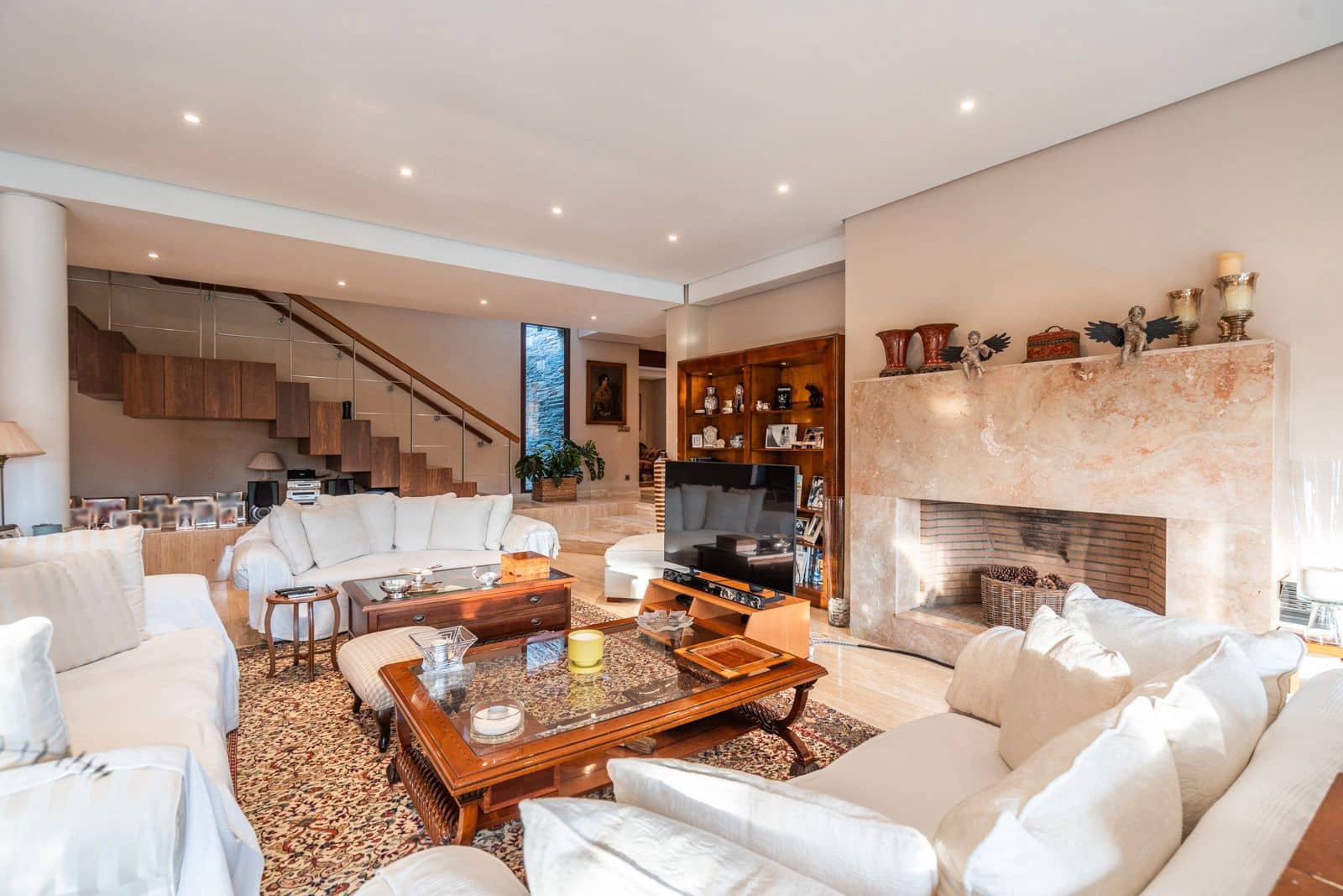 7 slaapkamer Villa te koop in Las Rozas de Madrid met zwembad garage - € 2.900.000 (Ref: 9696891)