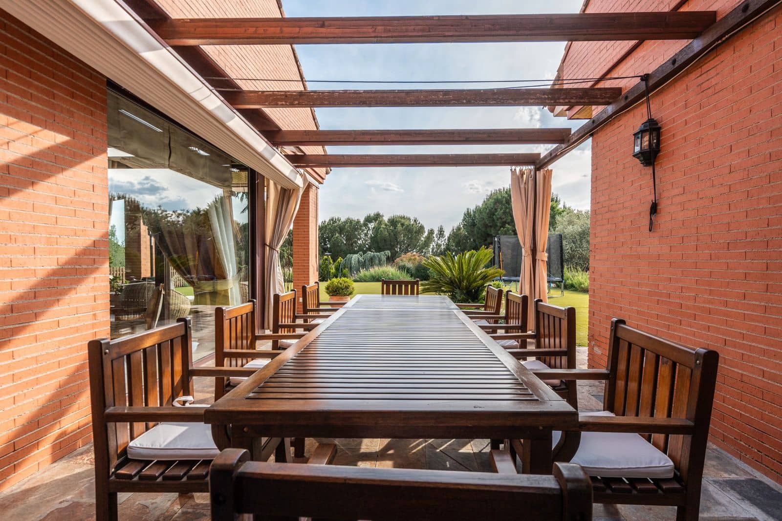 7 slaapkamer Villa te koop in Las Rozas de Madrid met zwembad garage - € 2.900.000 (Ref: 9696891)