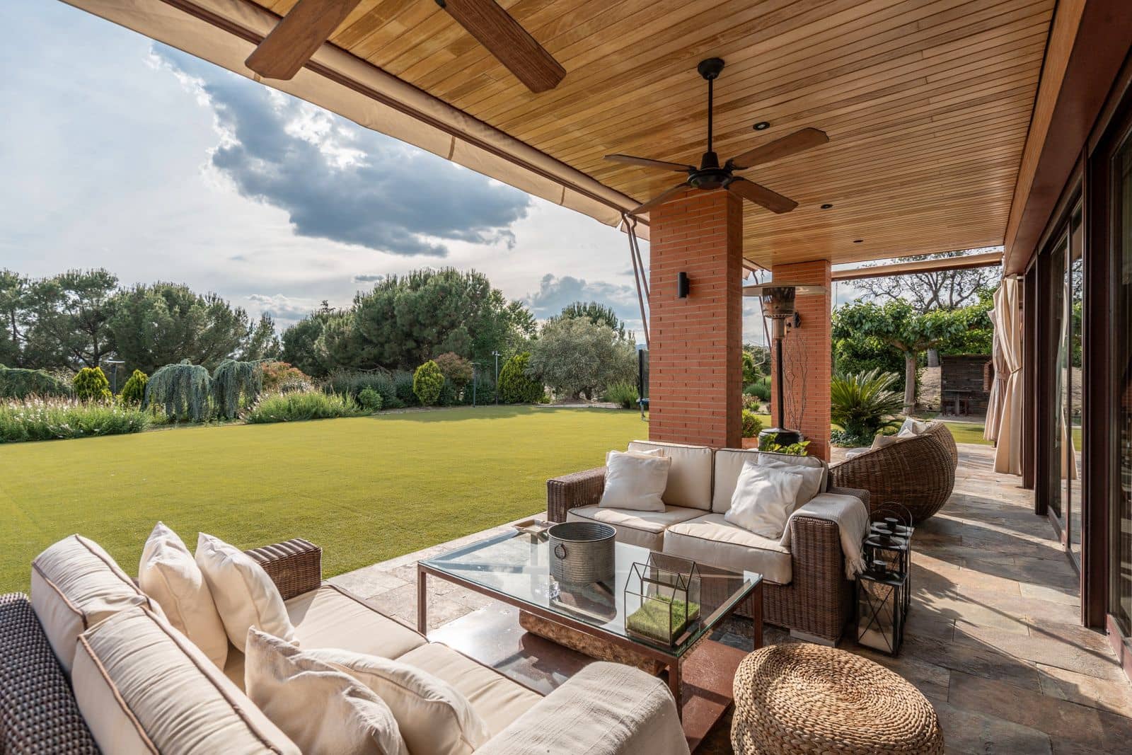 7 slaapkamer Villa te koop in Las Rozas de Madrid met zwembad garage - € 2.900.000 (Ref: 9696891)