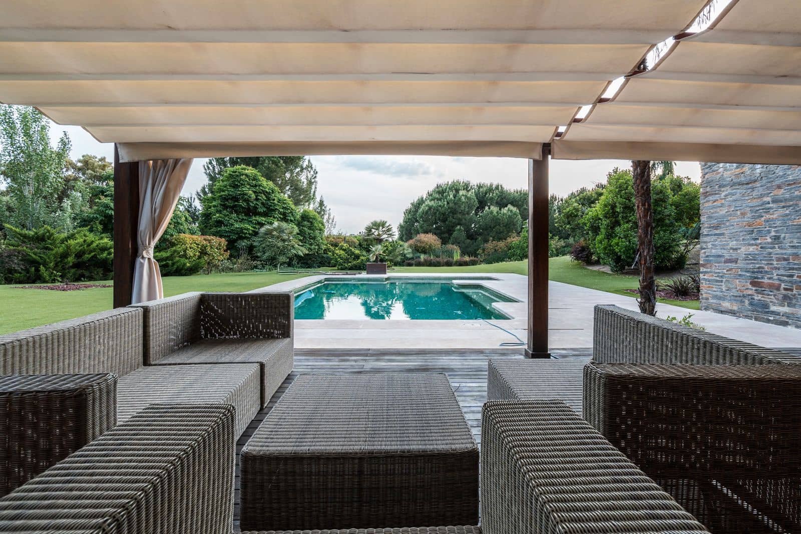 7 slaapkamer Villa te koop in Las Rozas de Madrid met zwembad garage - € 2.900.000 (Ref: 9696891)