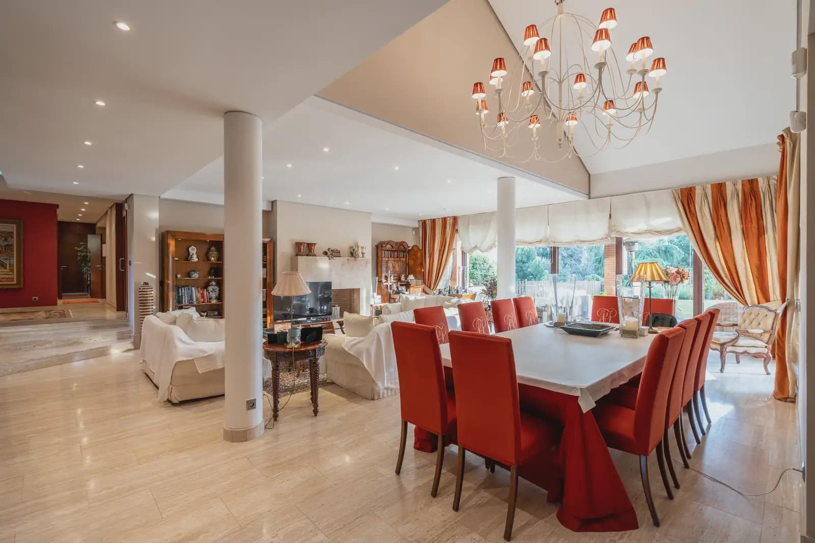7 soverom Villa til salgs i Las Rozas de Madrid med svømmebasseng garasje - € 2 500 000 (Ref: 9696891)