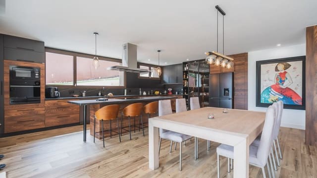 6 soverom Villa til salgs i Torrelodones med svømmebasseng garasje - € 1 717 000 (Ref: 9747370)