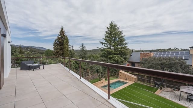 6 soverom Villa til salgs i Torrelodones med svømmebasseng garasje - € 1 717 000 (Ref: 9747370)