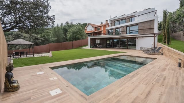 6 soverom Villa til salgs i Torrelodones med svømmebasseng garasje - € 1 717 000 (Ref: 9747370)