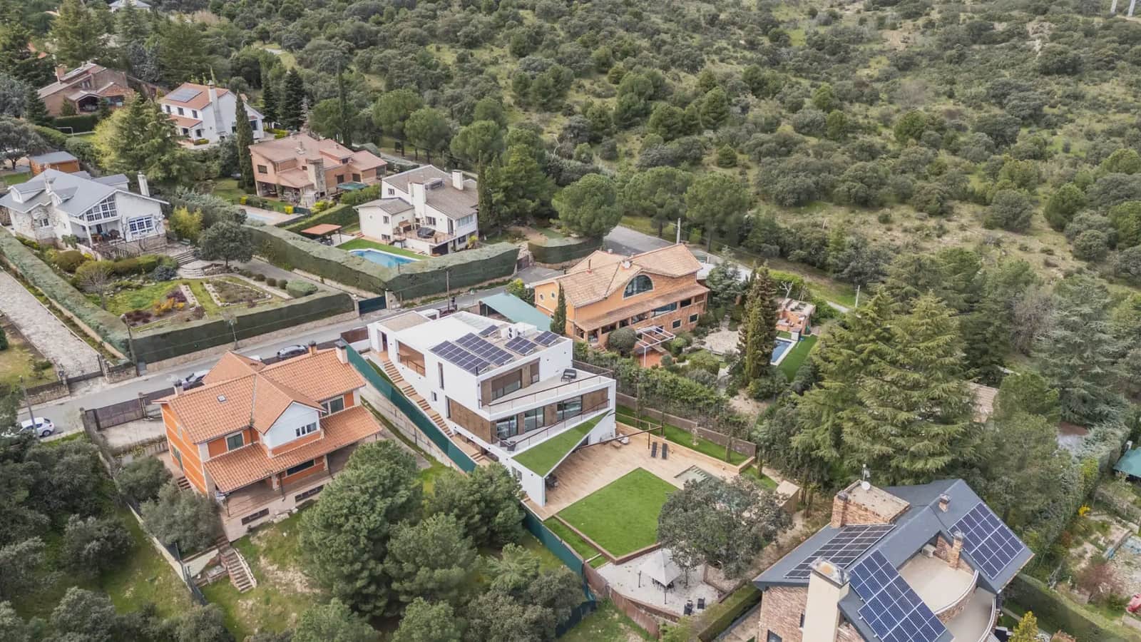 6 soverom Villa til salgs i Torrelodones med svømmebasseng garasje - € 1 717 000 (Ref: 9747370)