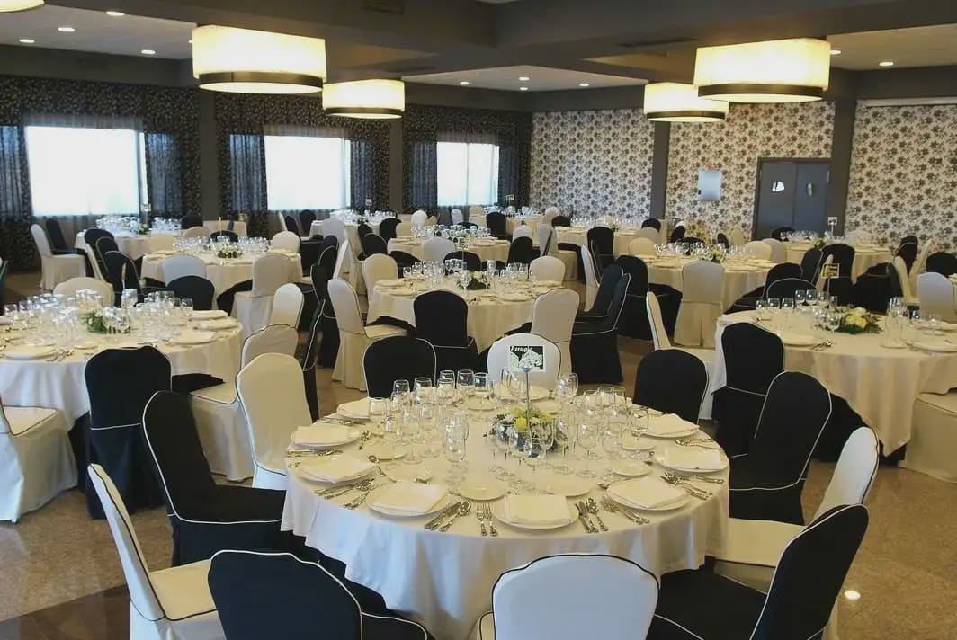 56 bedroom Hotel for sale in Villarrubia de Santiago with pool - € 4,000,000 (Ref: 9750922)