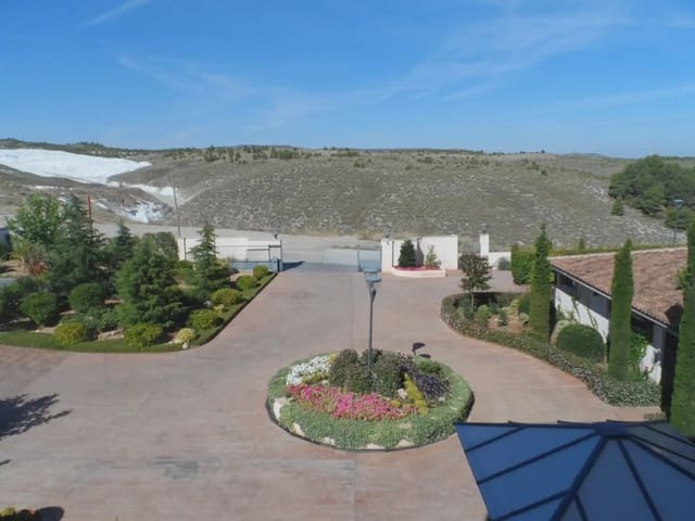 56 bedroom Hotel for sale in Villarrubia de Santiago with pool - € 4,000,000 (Ref: 9750922)