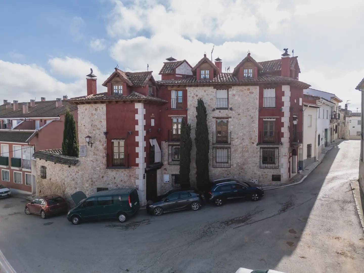 3 bedroom Commercial for sale in Belmonte de Tajo - € 640,000 (Ref: 9768980)
