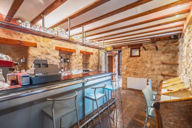 3 bedroom Commercial for sale in Belmonte de Tajo - € 640,000 (Ref: 9768980)