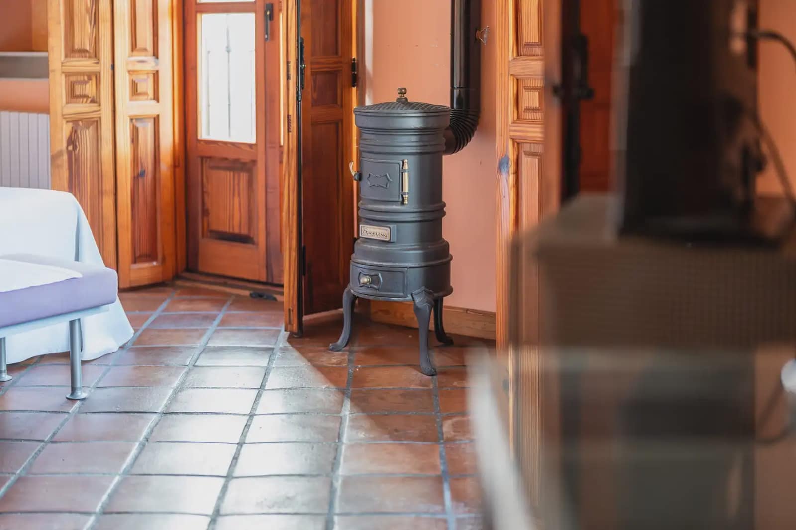 3 bedroom Commercial for sale in Belmonte de Tajo - € 640,000 (Ref: 9768980)