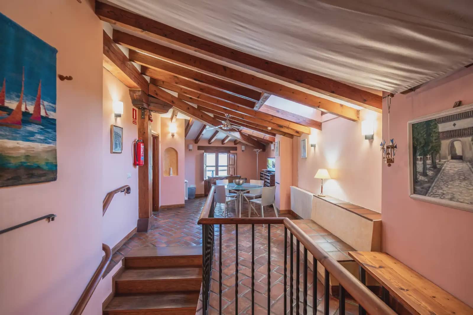 3 bedroom Commercial for sale in Belmonte de Tajo - € 640,000 (Ref: 9768980)