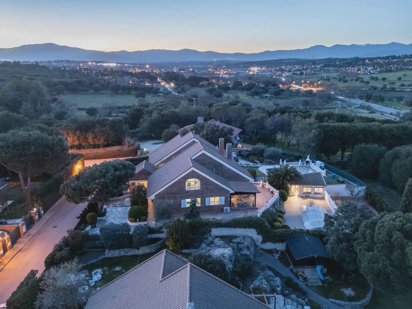 4 sovrum Semi-fristående Villa till salu i Galapagar med pool garage - 700 000 € (Ref: 9770991)