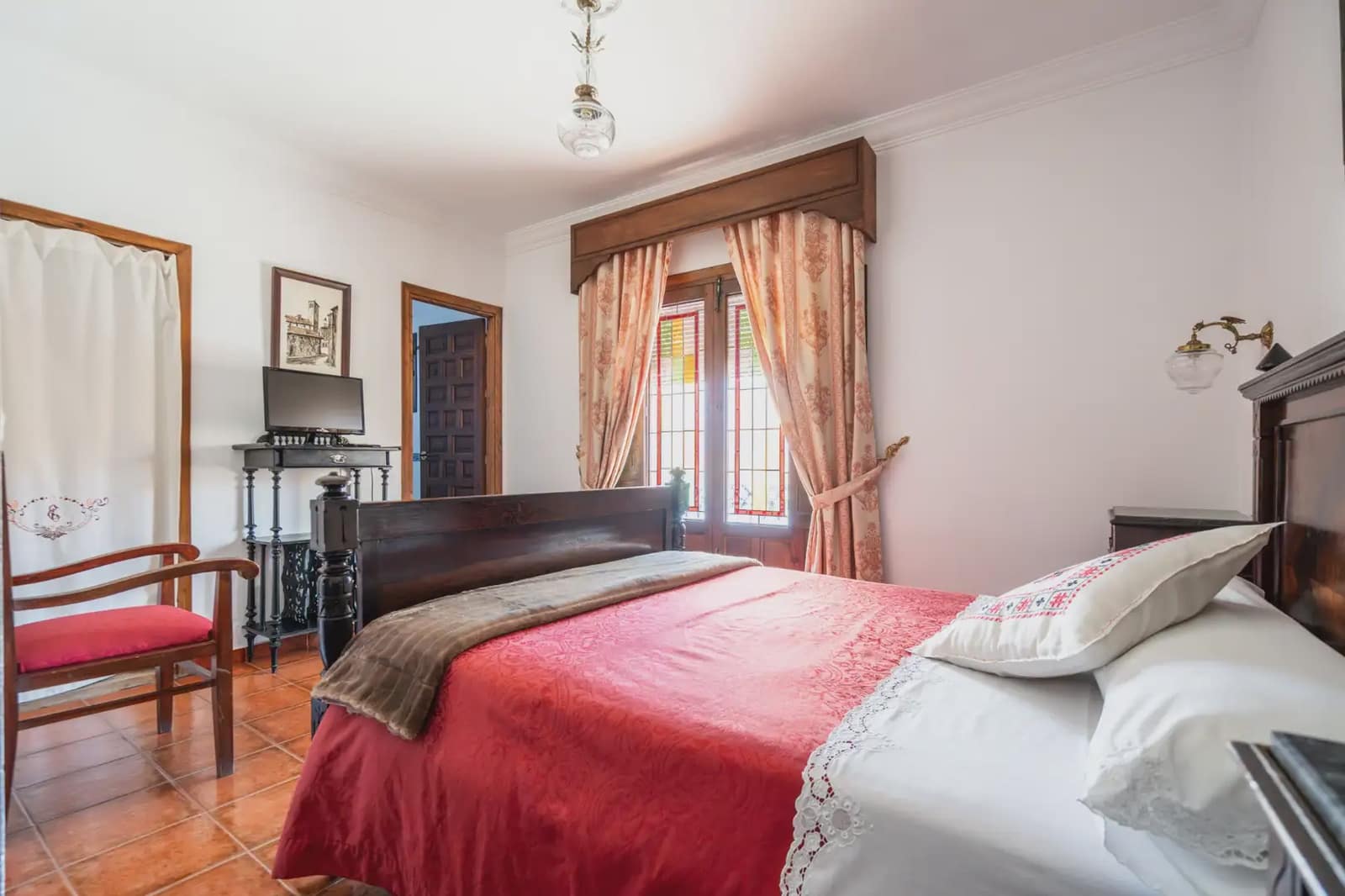 14 bedroom Hotel for sale in El Toboso - € 690,000 (Ref: 9789852)