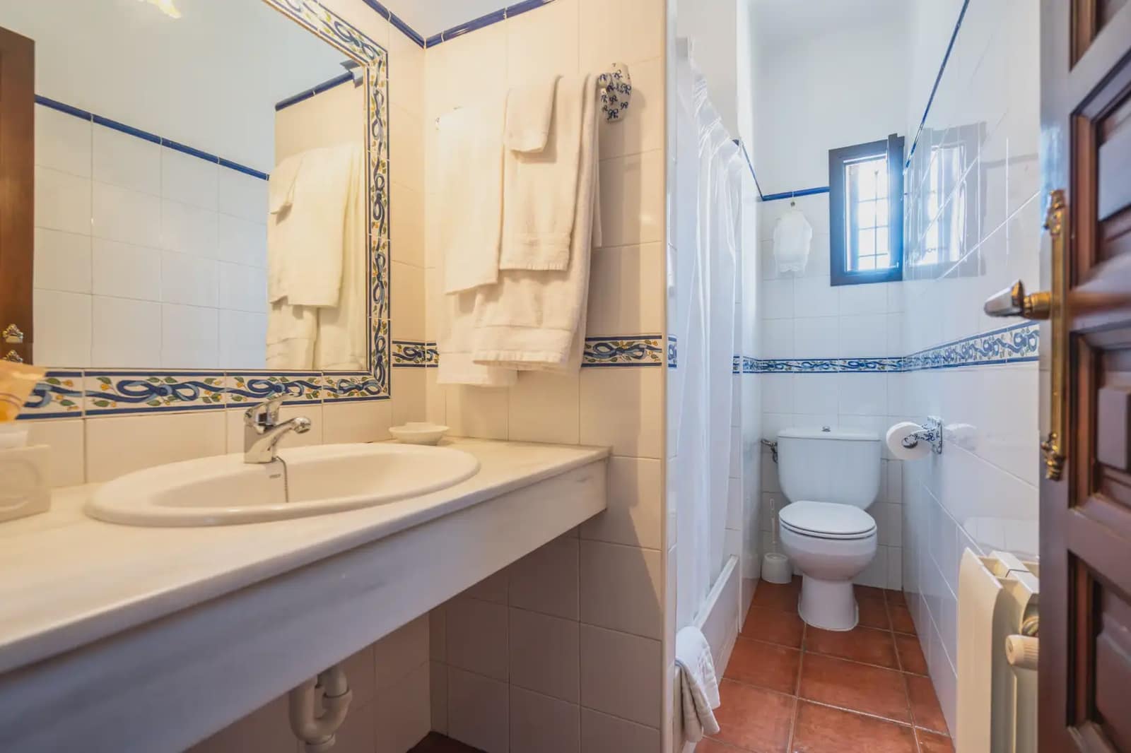 14 bedroom Hotel for sale in El Toboso - € 690,000 (Ref: 9789852)