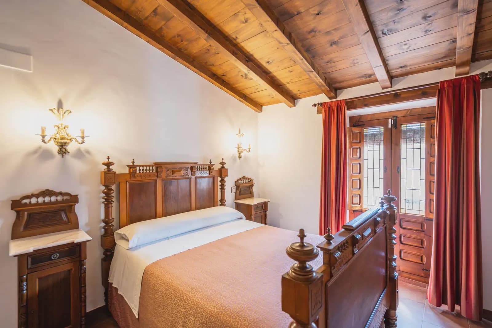 14 bedroom Hotel for sale in El Toboso - € 690,000 (Ref: 9789852)