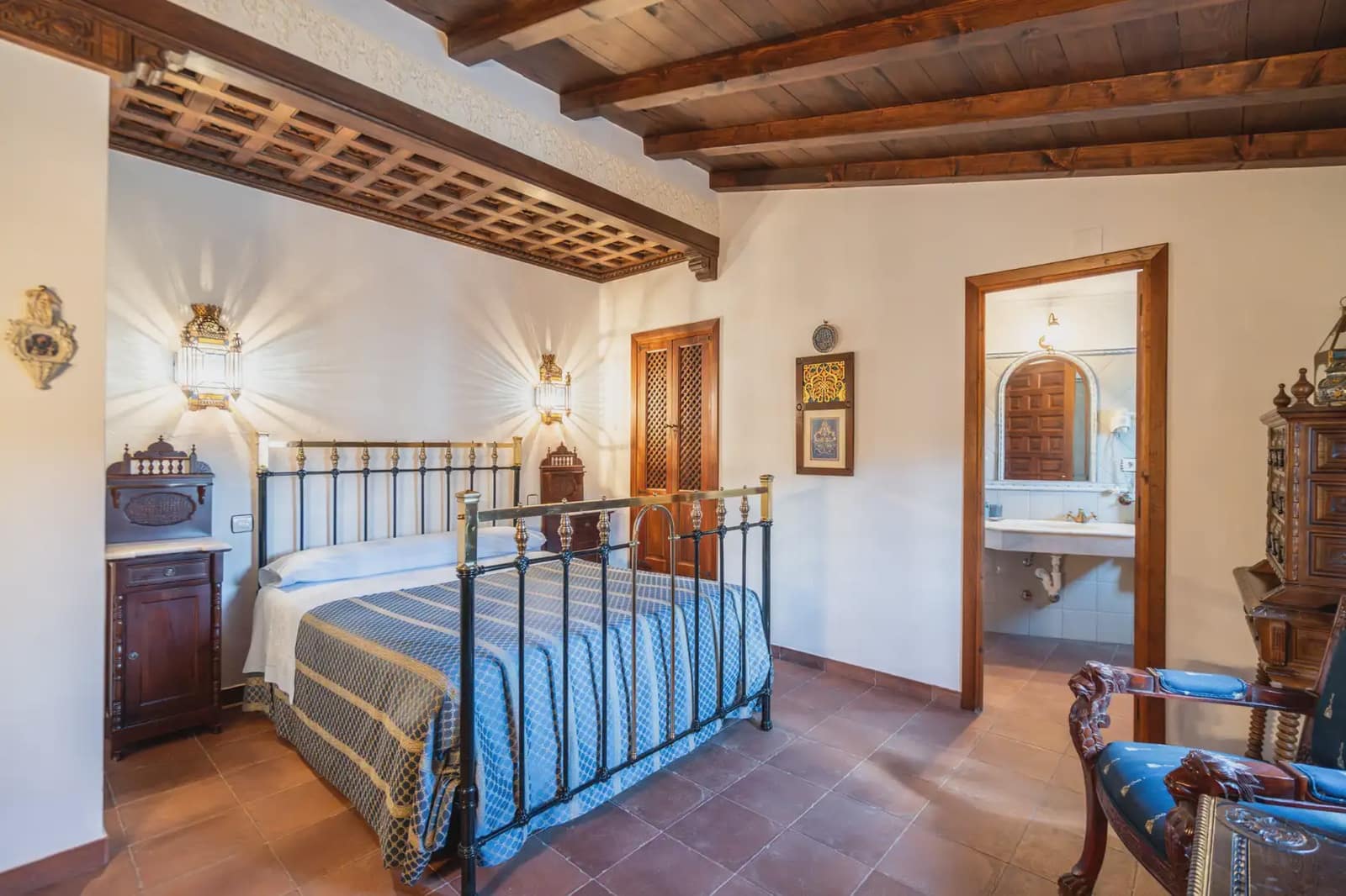 14 bedroom Hotel for sale in El Toboso - € 690,000 (Ref: 9789852)
