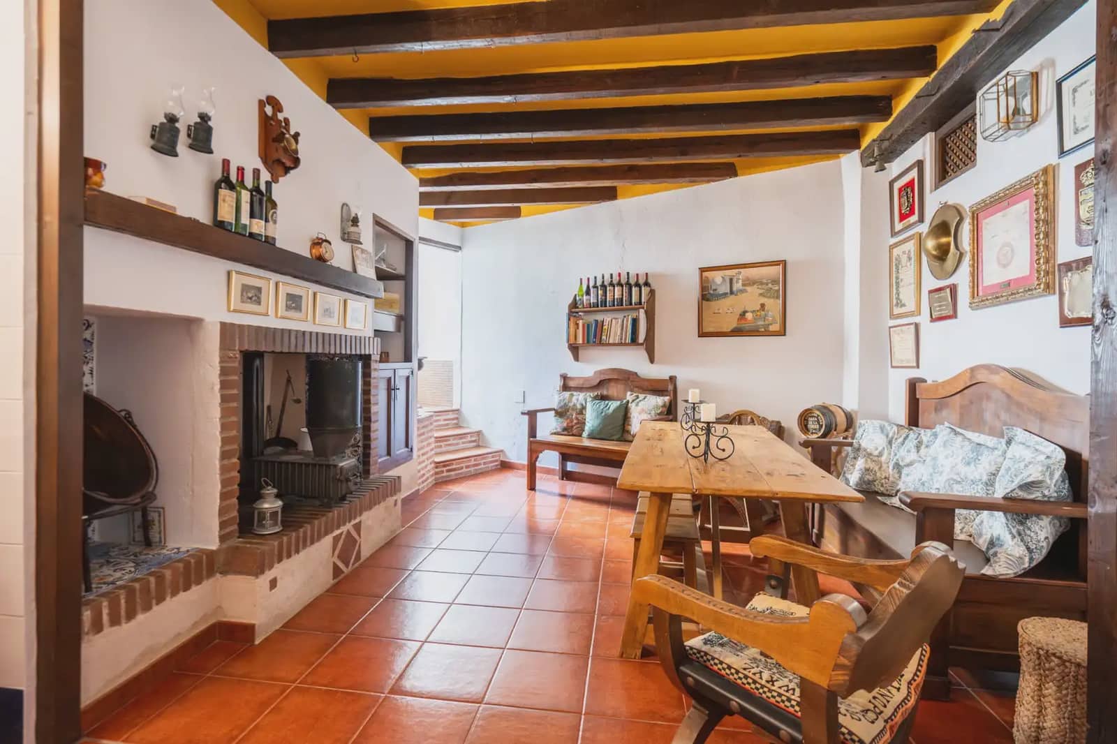 14 bedroom Hotel for sale in El Toboso - € 690,000 (Ref: 9789852)