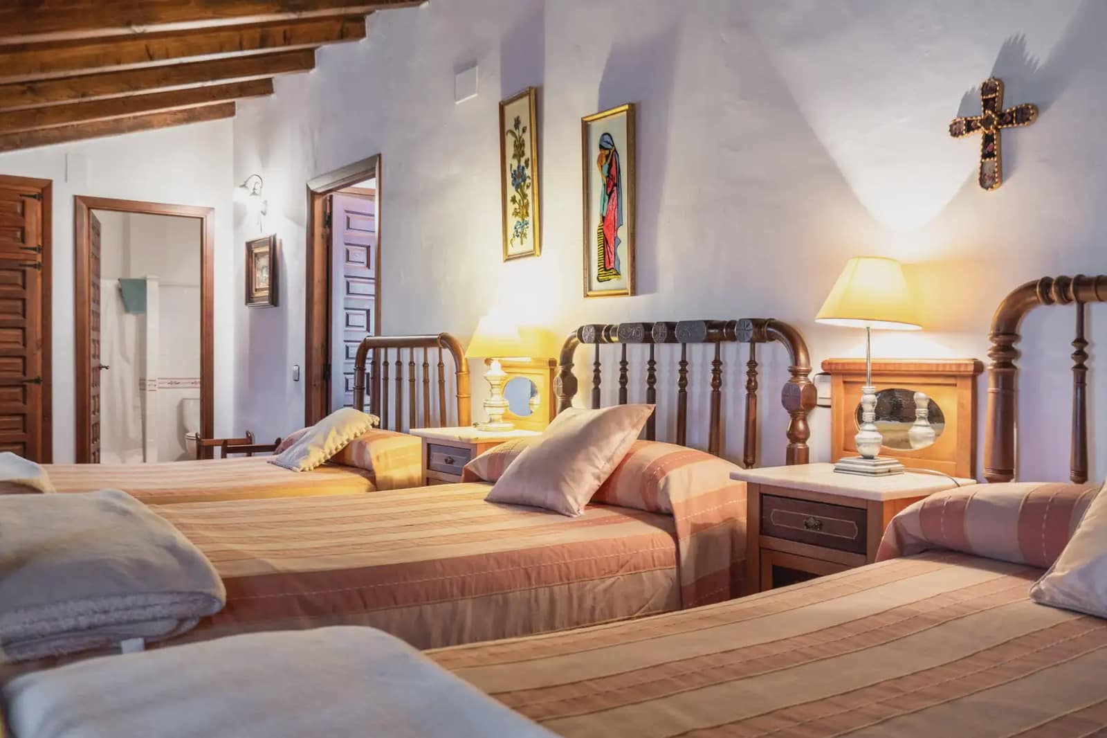 14 bedroom Hotel for sale in El Toboso - € 690,000 (Ref: 9789852)