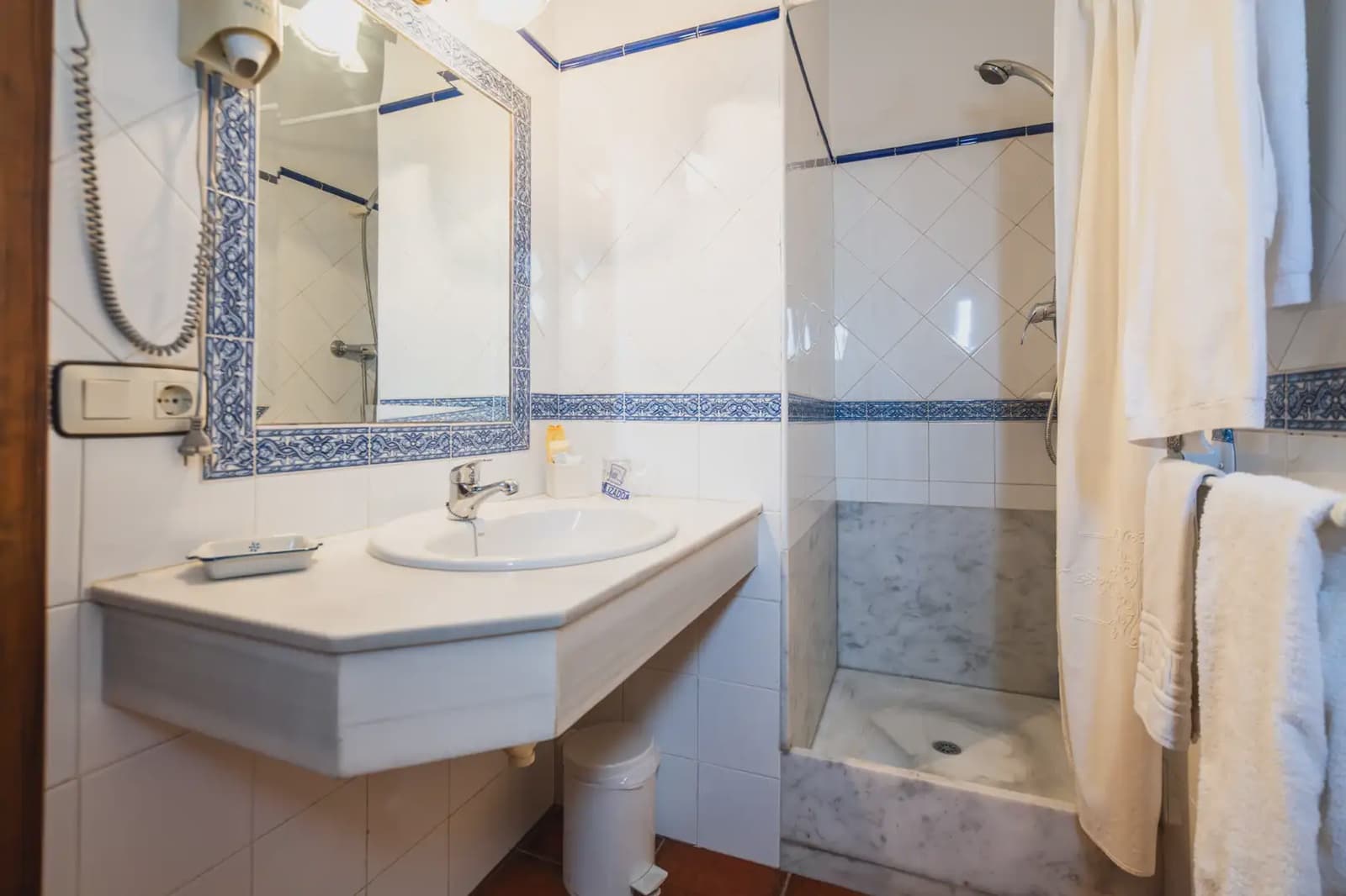 14 bedroom Hotel for sale in El Toboso - € 690,000 (Ref: 9789852)