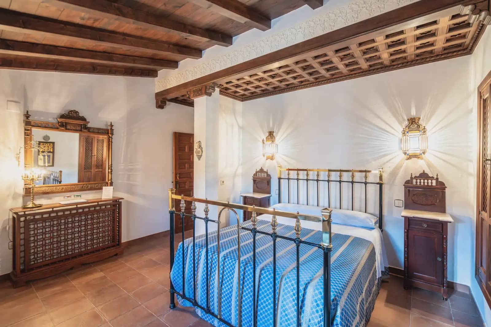 14 bedroom Hotel for sale in El Toboso - € 690,000 (Ref: 9789852)