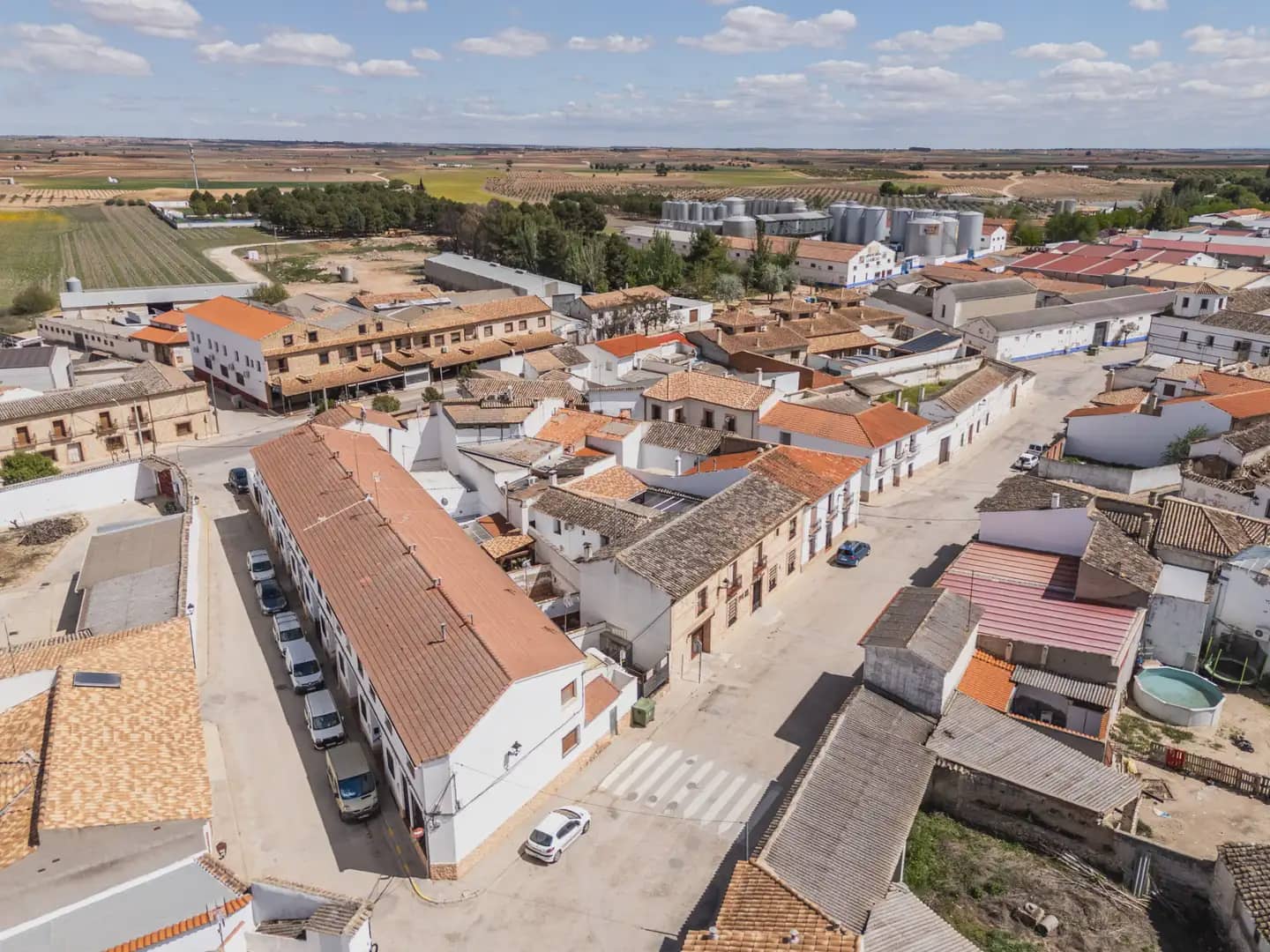 14 bedroom Hotel for sale in El Toboso - € 690,000 (Ref: 9789852)