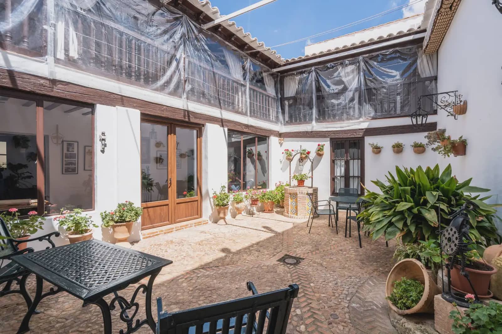 14 bedroom Hotel for sale in El Toboso - € 690,000 (Ref: 9789852)