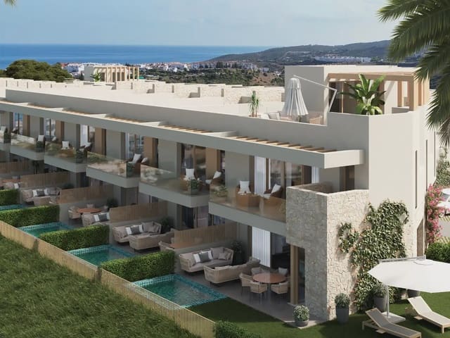 3 soveværelse Rækkehus til salg i Puerto de Estepona, Estepona med swimmingpool - € 529.000 (Ref: 9798190)