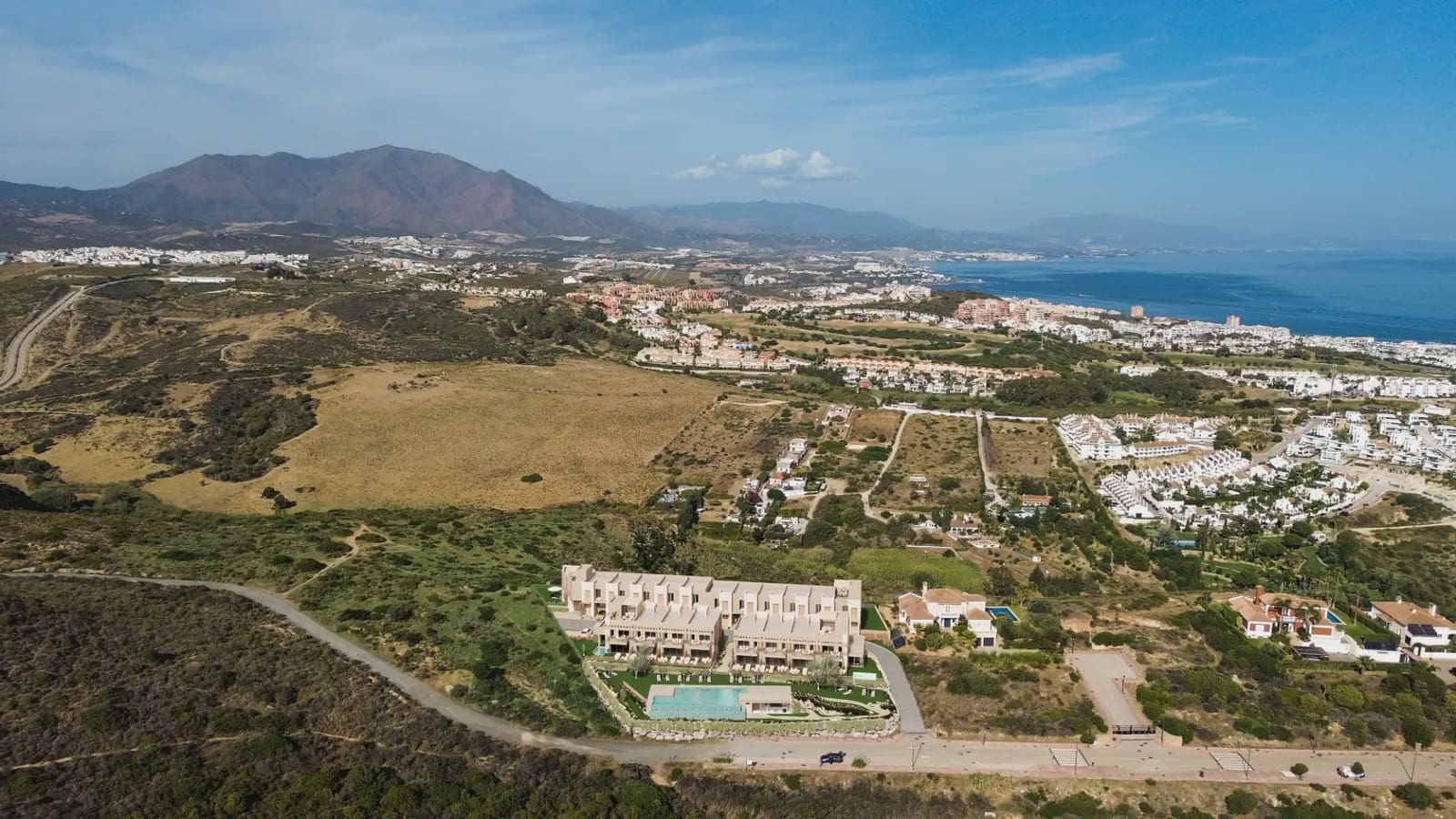 3 soveværelse Rækkehus til salg i Estepona med swimmingpool - € 529.000 (Ref: 9798190)