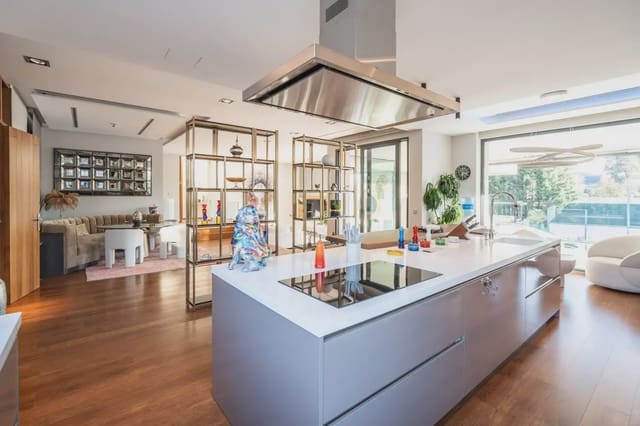 6 Zimmer Villa zu verkaufen in Villaviciosa de Odón mit Pool Garage - 3.000.000 € (Ref: 9809416)