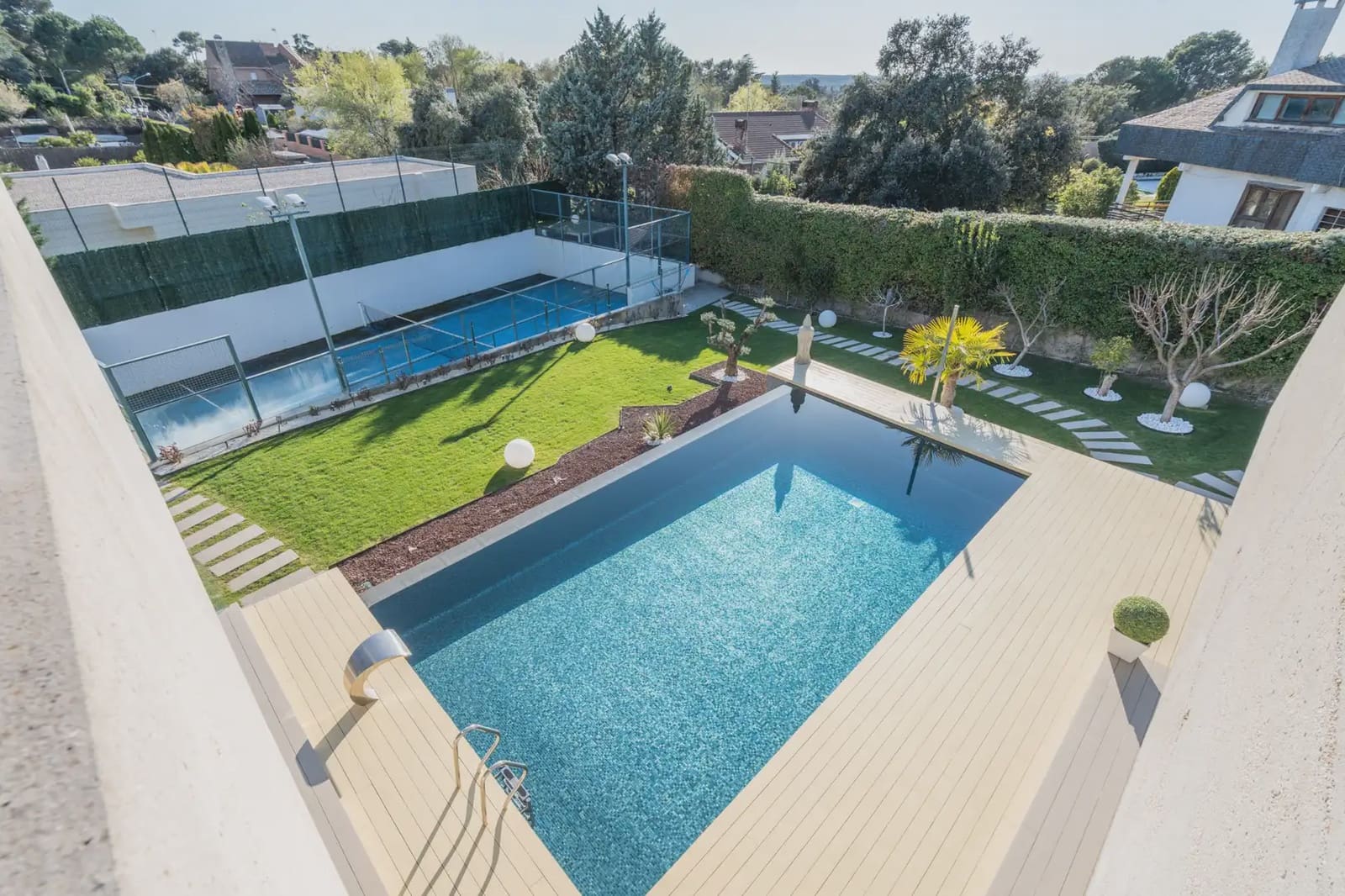 6 Zimmer Villa zu verkaufen in Villaviciosa de Odon mit Pool Garage - 3.000.000 € (Ref: 9809416)