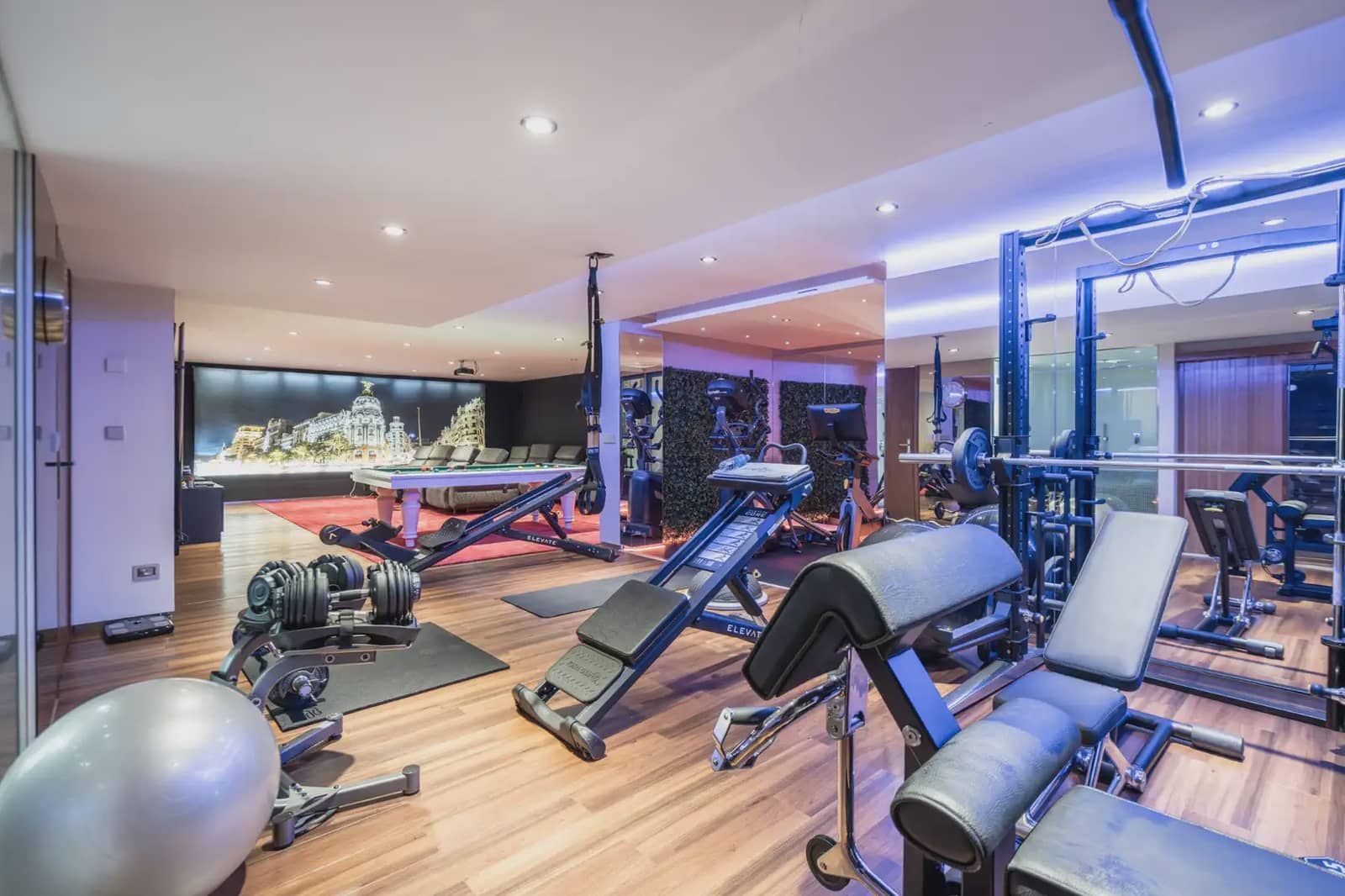 6 Zimmer Villa zu verkaufen in Villaviciosa de Odon mit Pool Garage - 3.000.000 € (Ref: 9809416)