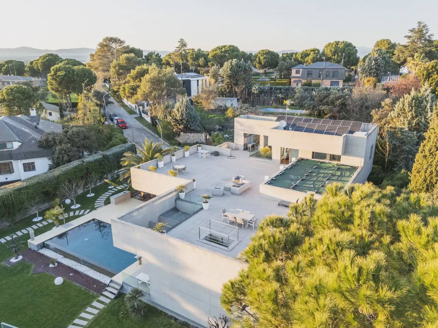 6 Zimmer Villa zu verkaufen in Villaviciosa de Odon mit Pool Garage - 3.000.000 € (Ref: 9809416)