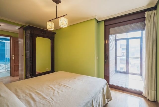 3 Zimmer Wohnung zu verkaufen in Las Rozas de Madrid mit Pool - 660.000 € (Ref: 9815209)
