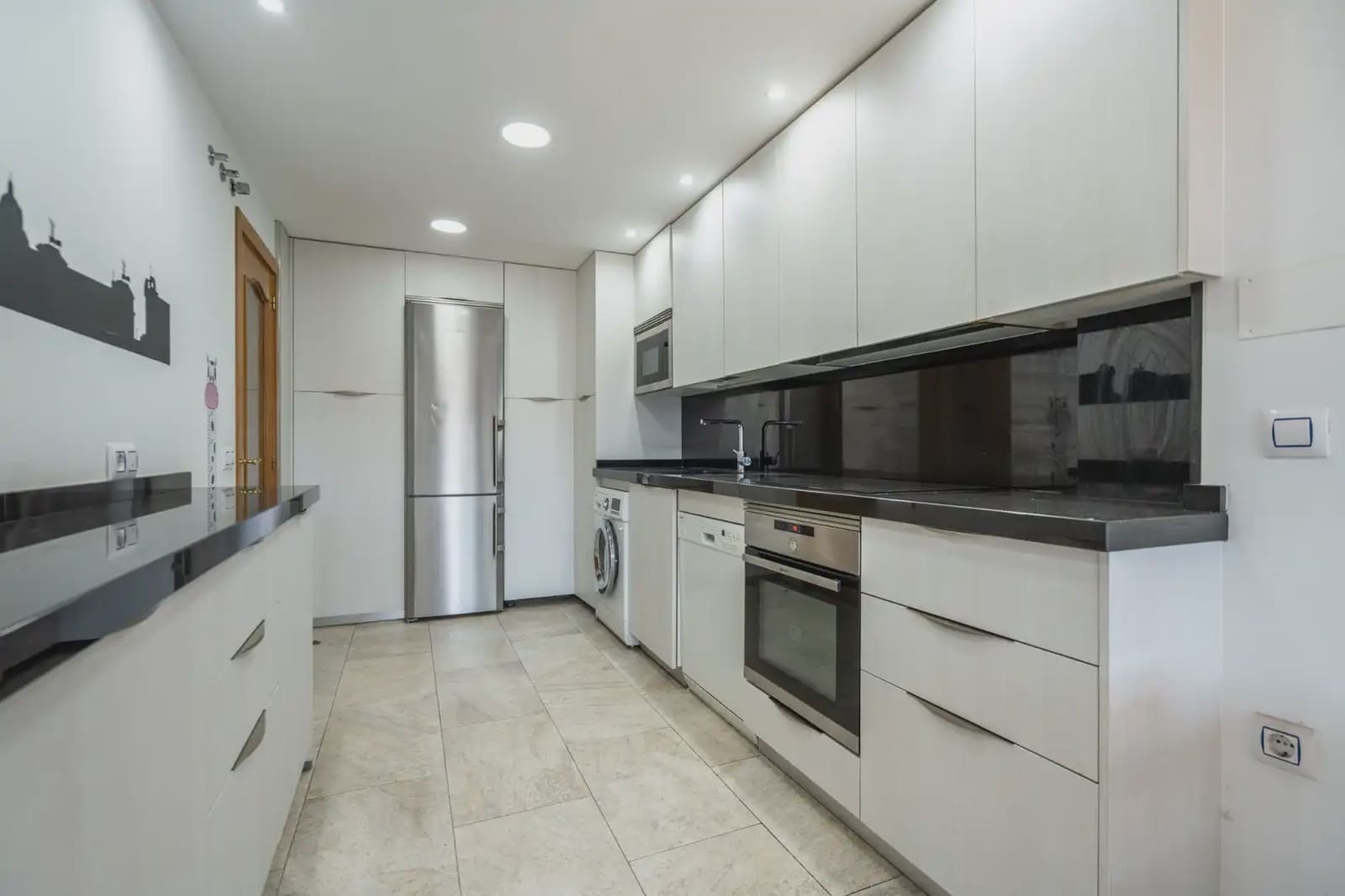3 Zimmer Wohnung zu verkaufen in Las Rozas de Madrid mit Pool - 660.000 € (Ref: 9815209)
