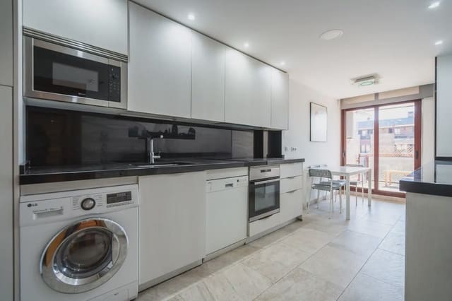 3 Zimmer Wohnung zu verkaufen in Las Rozas de Madrid mit Pool - 660.000 € (Ref: 9815209)