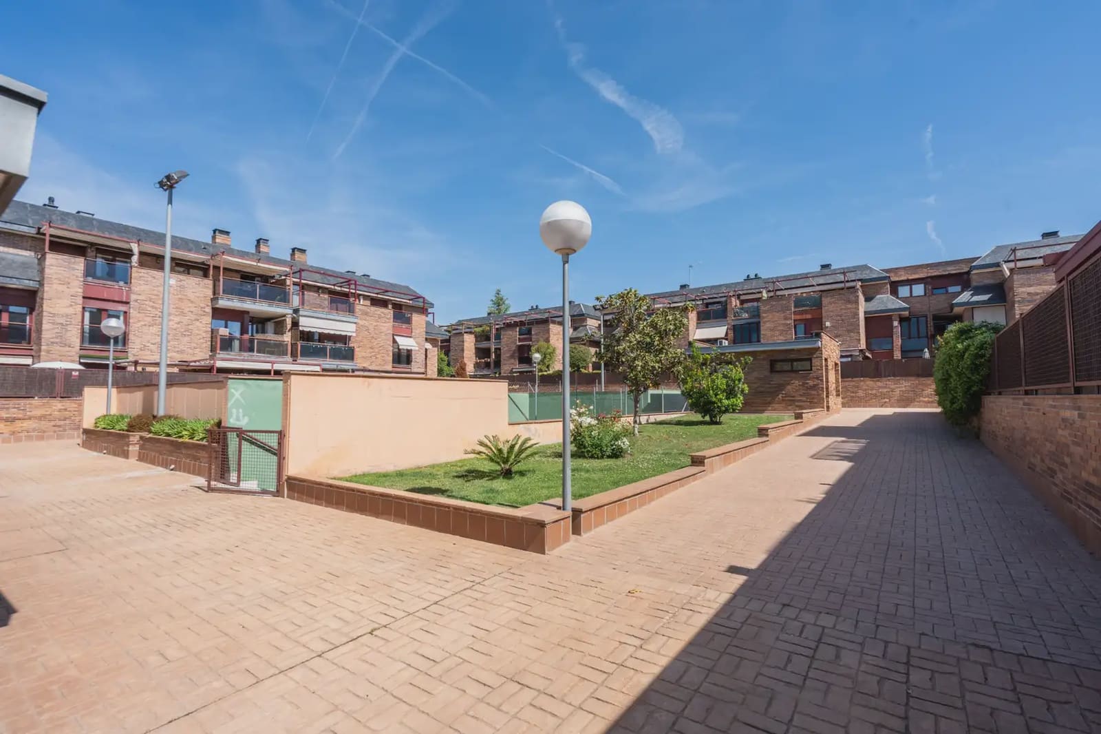 3 Zimmer Wohnung zu verkaufen in Las Rozas de Madrid mit Pool - 660.000 € (Ref: 9815209)